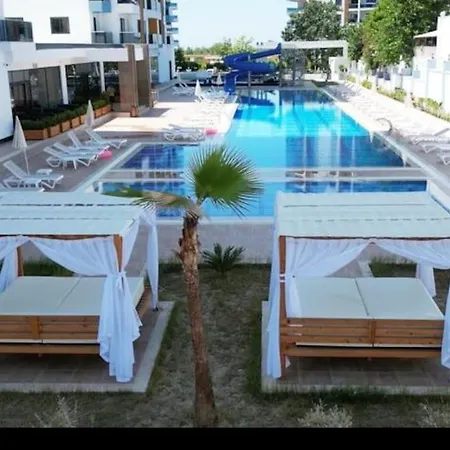 Sea View, Huge Swimming Pool Alanya