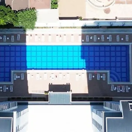 Apartamento Sea View, Huge Swimming Pool *